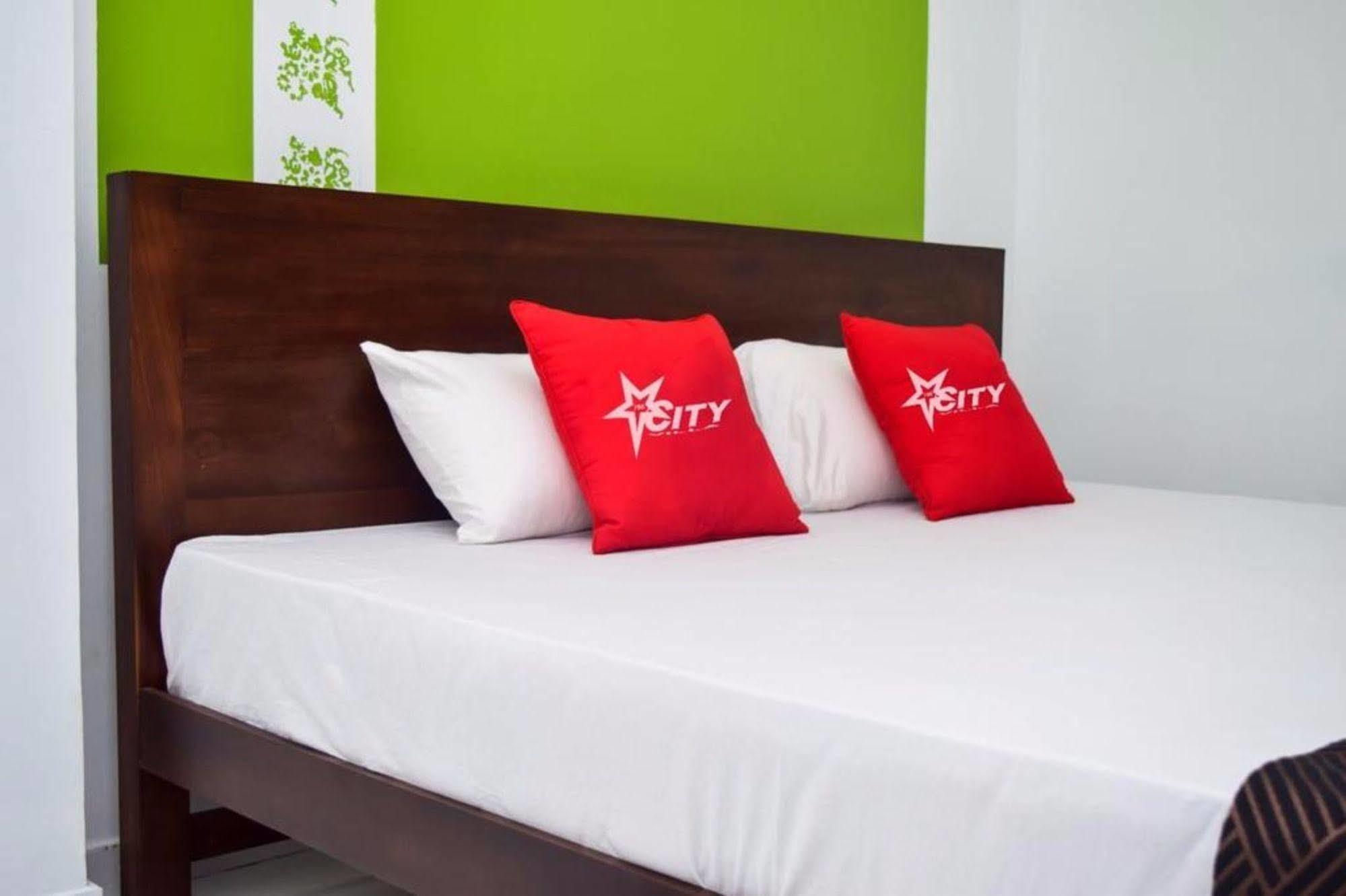 Star City Villa โคลอมโบ ภายนอก รูปภาพ